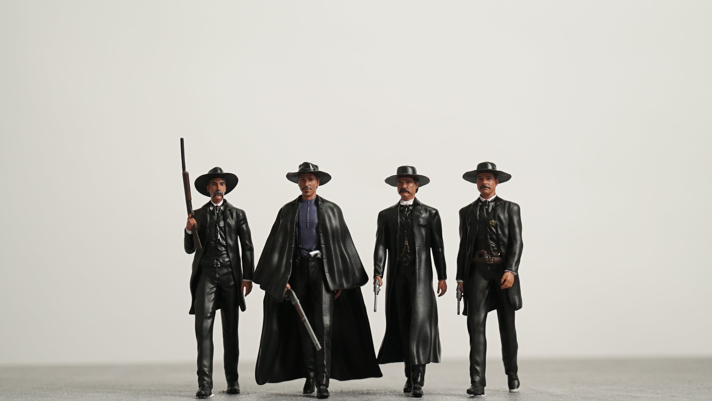Earp Stone cowboy figure 1:18 to HO scale handpaint high detail