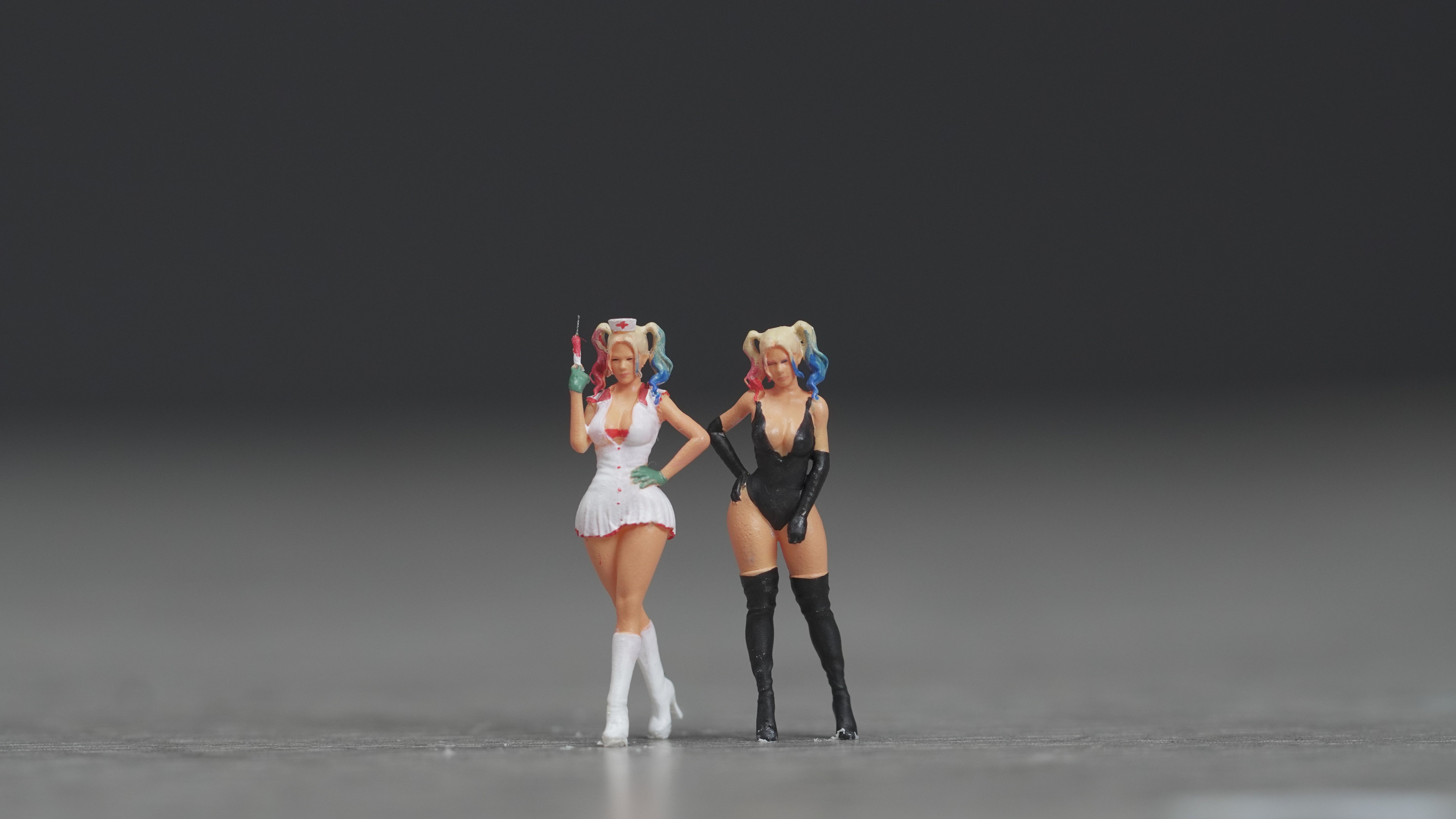 Girl figure HO 1/64 1/43 1/24 1/18 Scale handpaint high detail