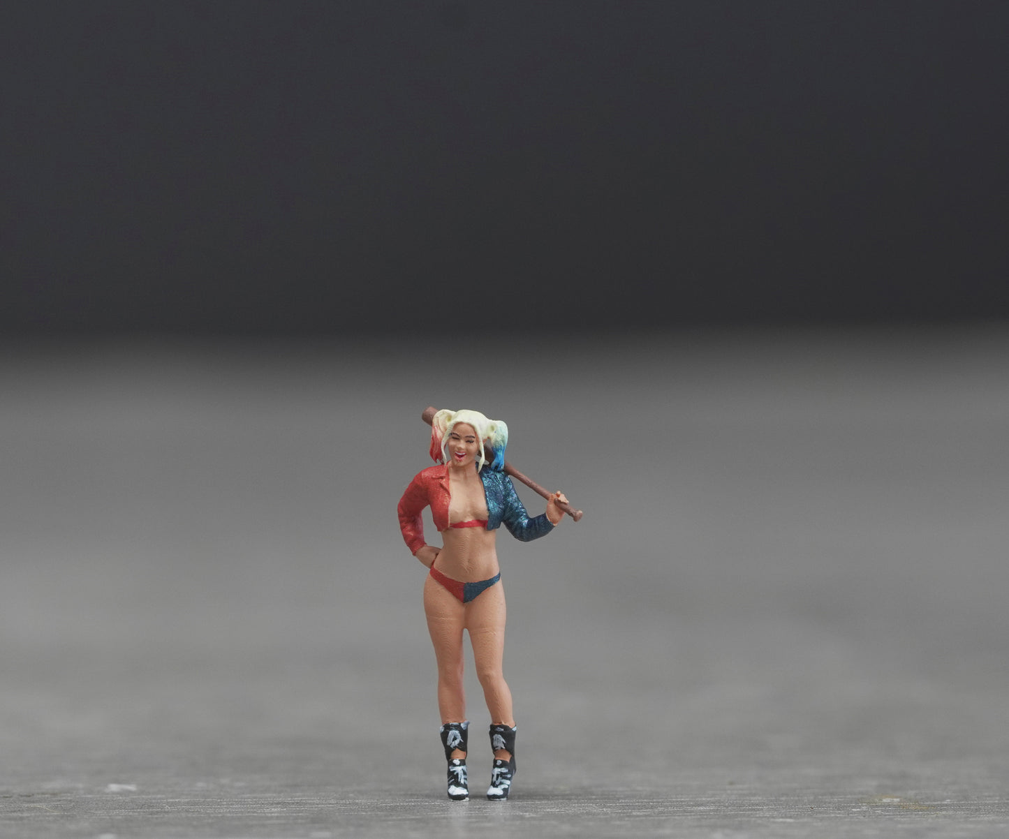 Girl figure HO 1/64 1/43 1/24 1/18 Scale handpaint high detail