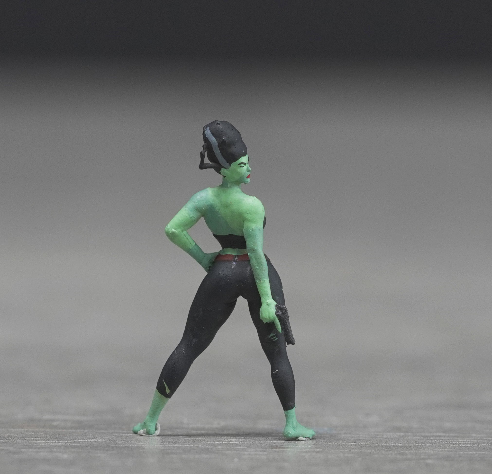 CFO girl figure HO 1/64 1/43 1/24 1/18 Scale handpaint high detail