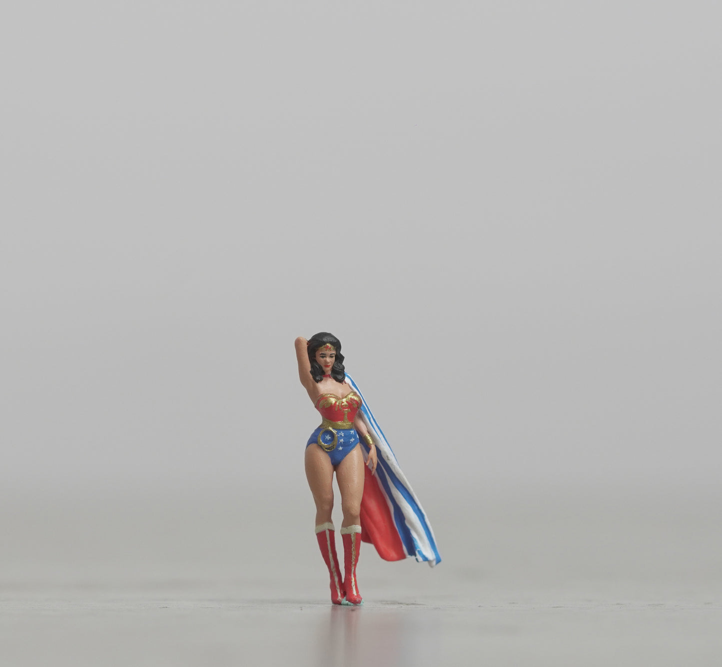 Wonderful woman figure HO 1/64 1/43 1/24 1/18 Scale handpaint high detail