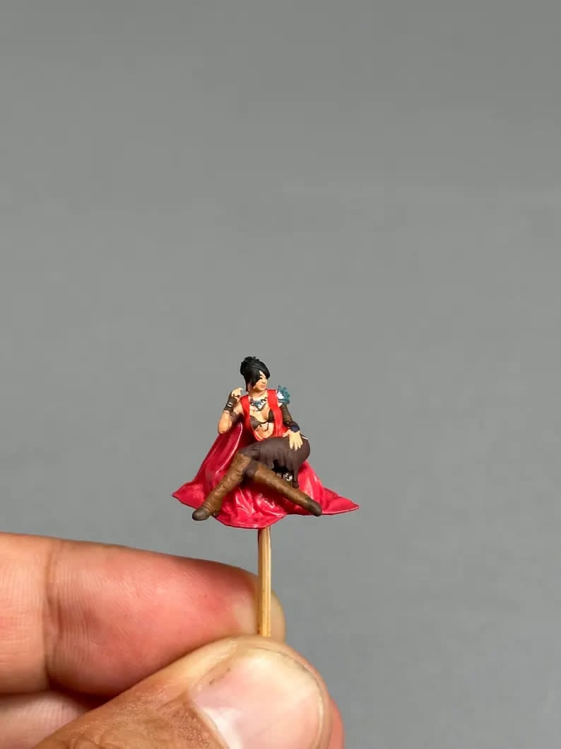 Sitting girl on carpet figurine handpaint high detail 1:18 to HO scale