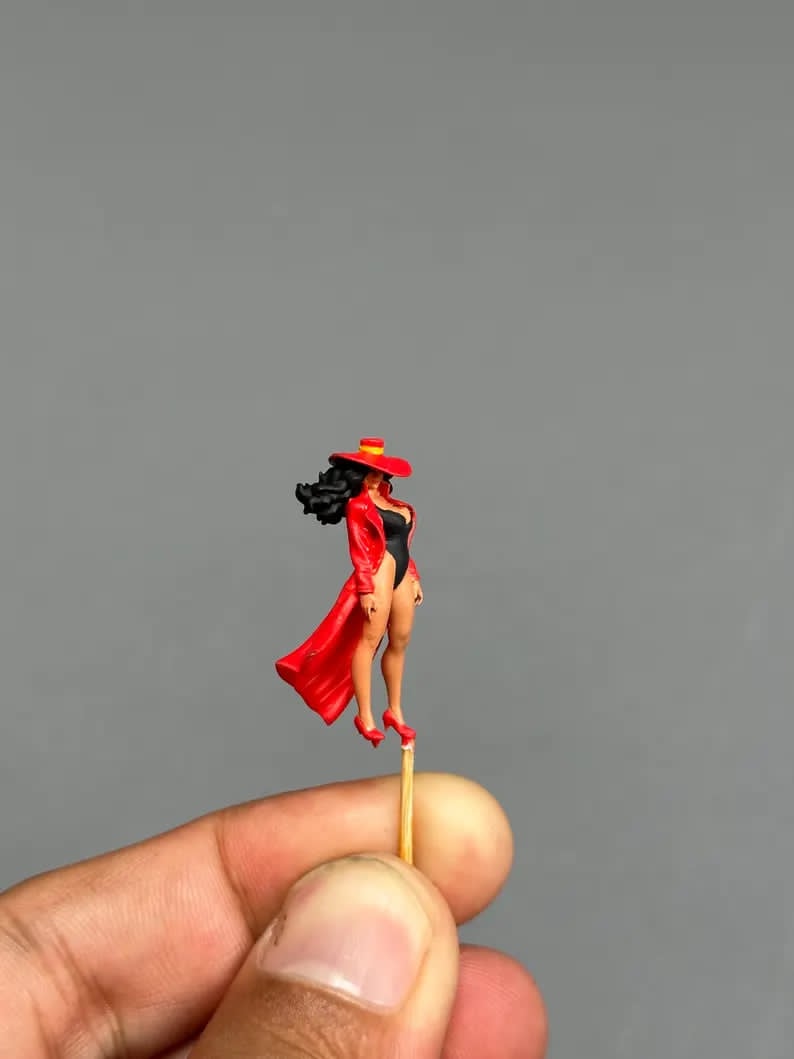 Red hat girl figurine handpaint high detail 1:18 to HO scale