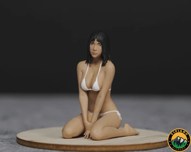 Sexy bikini girl sitting figure (FOR CUSTOM) handpaint high detail 1:18 to HO scale