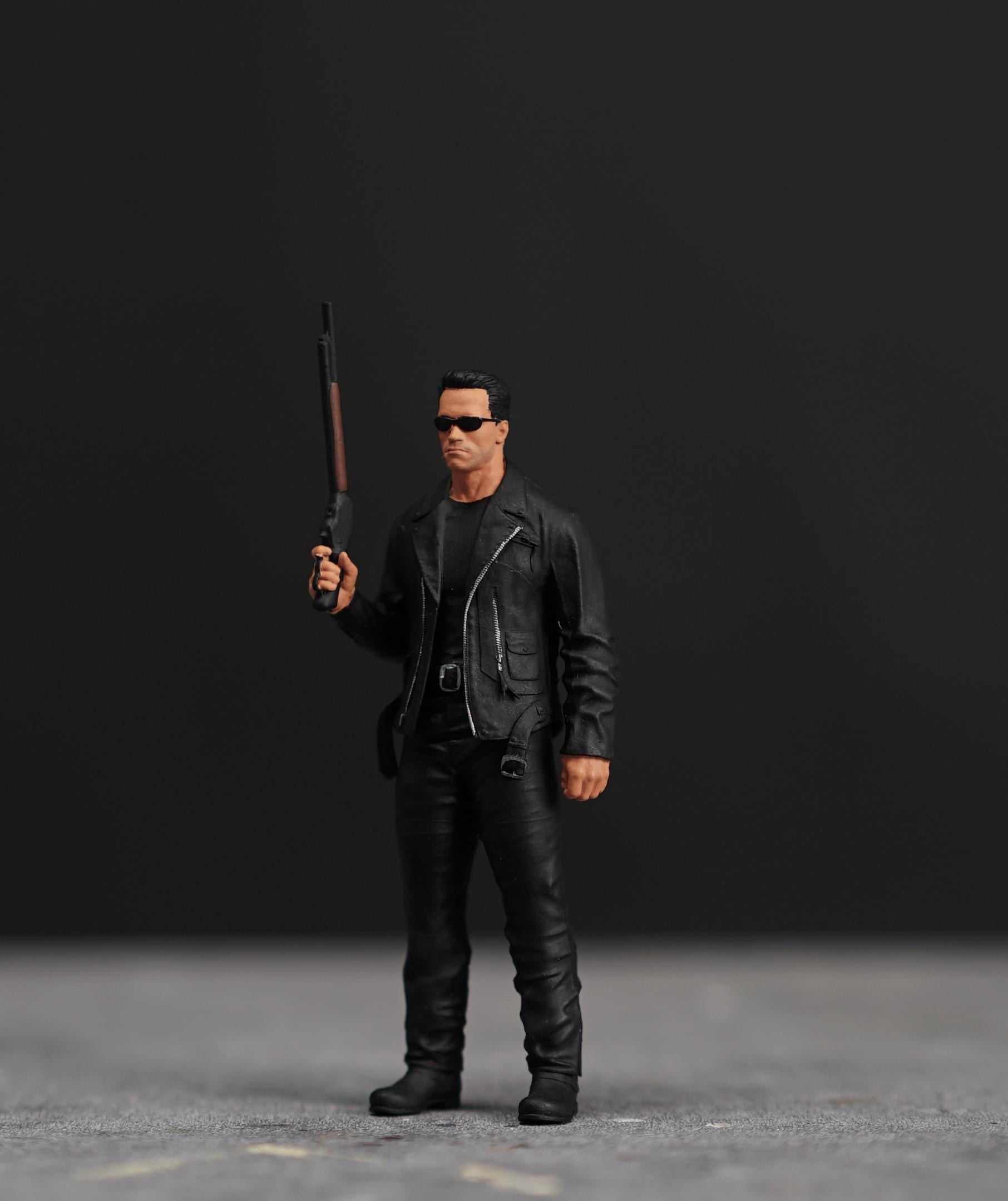 Terminated man glasses figure 1:18 to HO scale handpaint high detail
