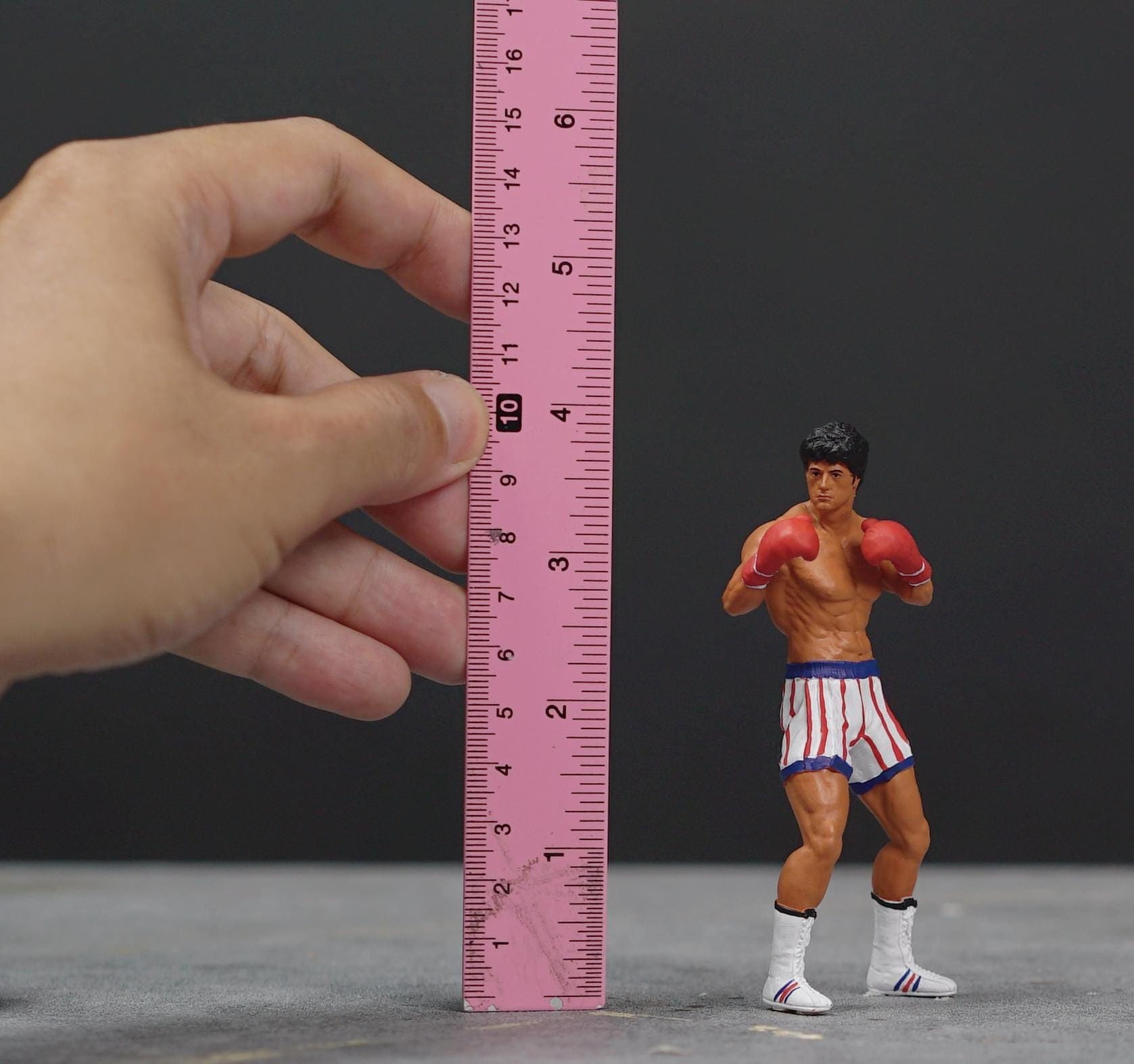 Boxer figure hand painted high detail 1:18 to HO scale