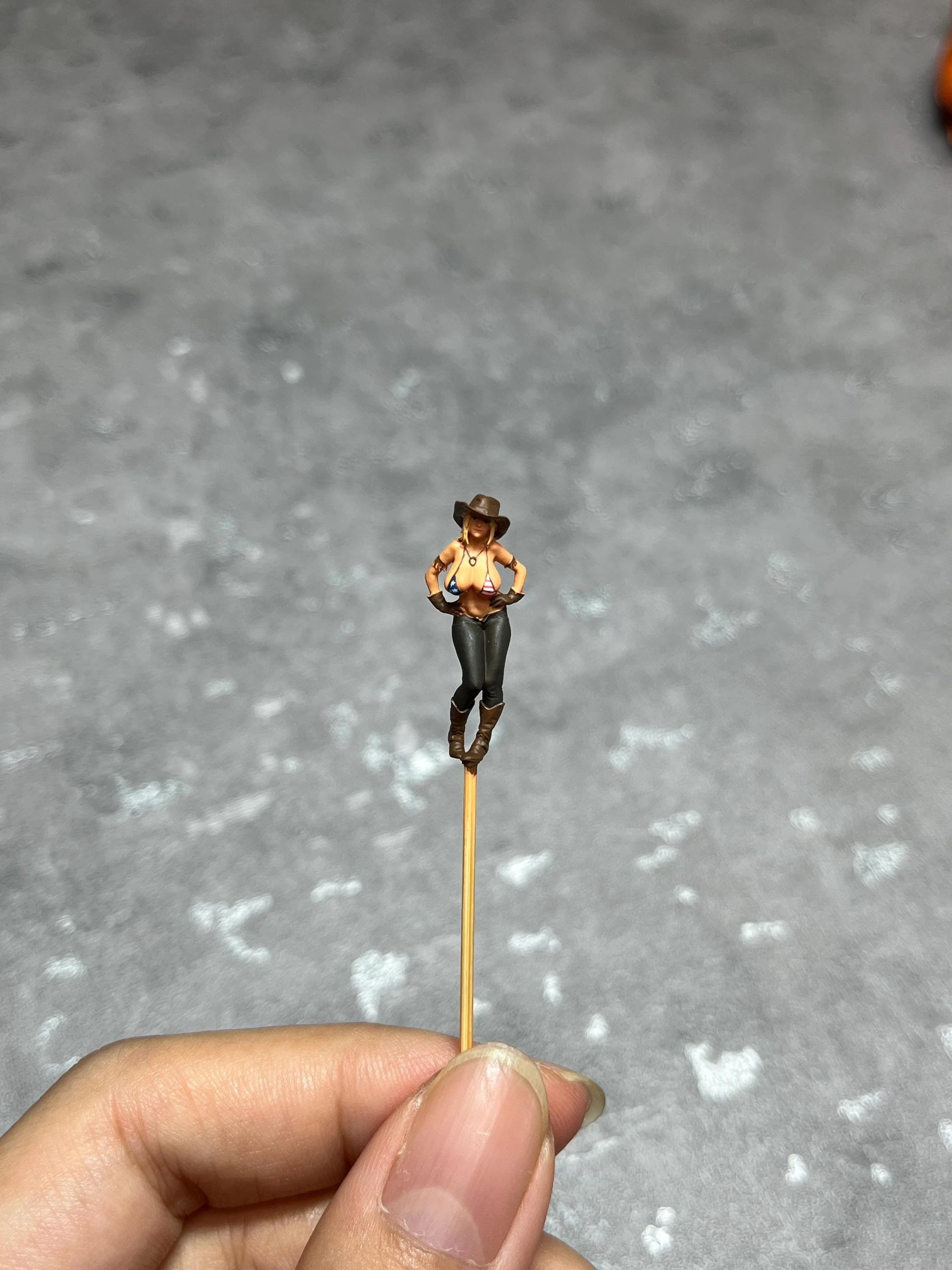 Tina girl figure handpaint high detail 1:18 scale