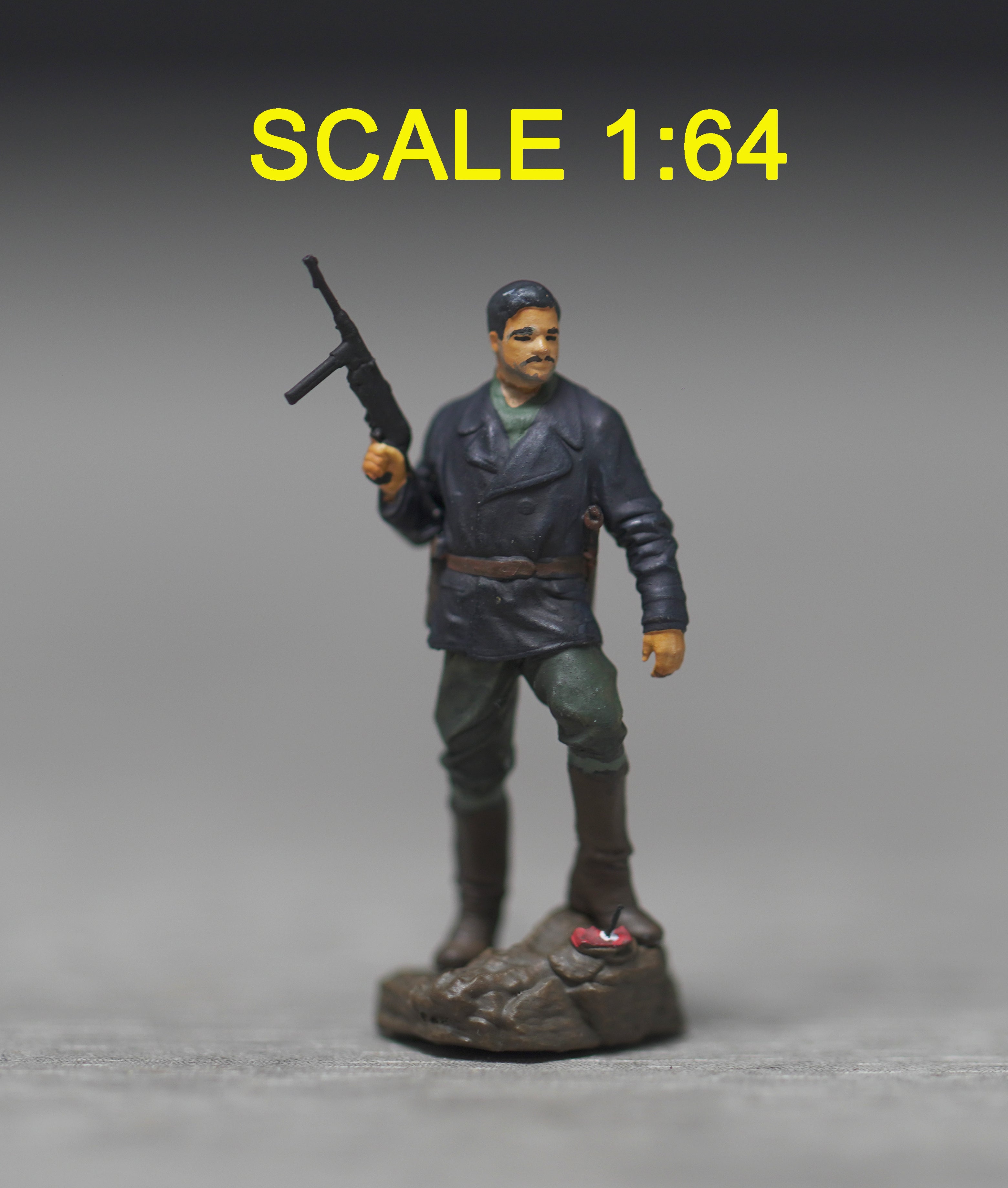Man with gun figure handpaint high detail 1:18 to HO scale