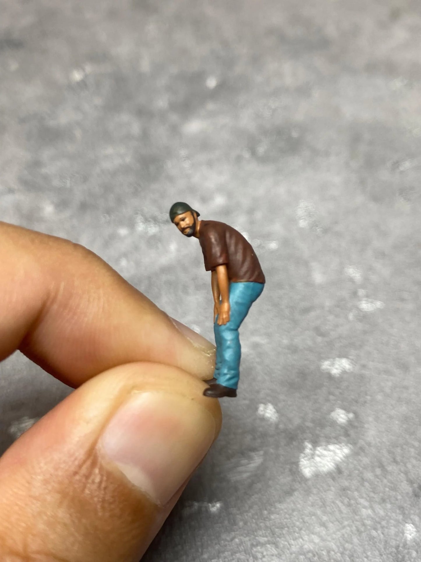 Car show Spectator figure miniature 1:18 to HO scale handpaint high detail
