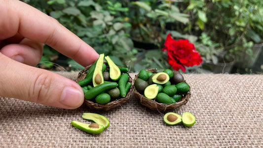1/12 Avocado Miniature Fruit (5pcs- WITHOUT BAMBOO BASKET)