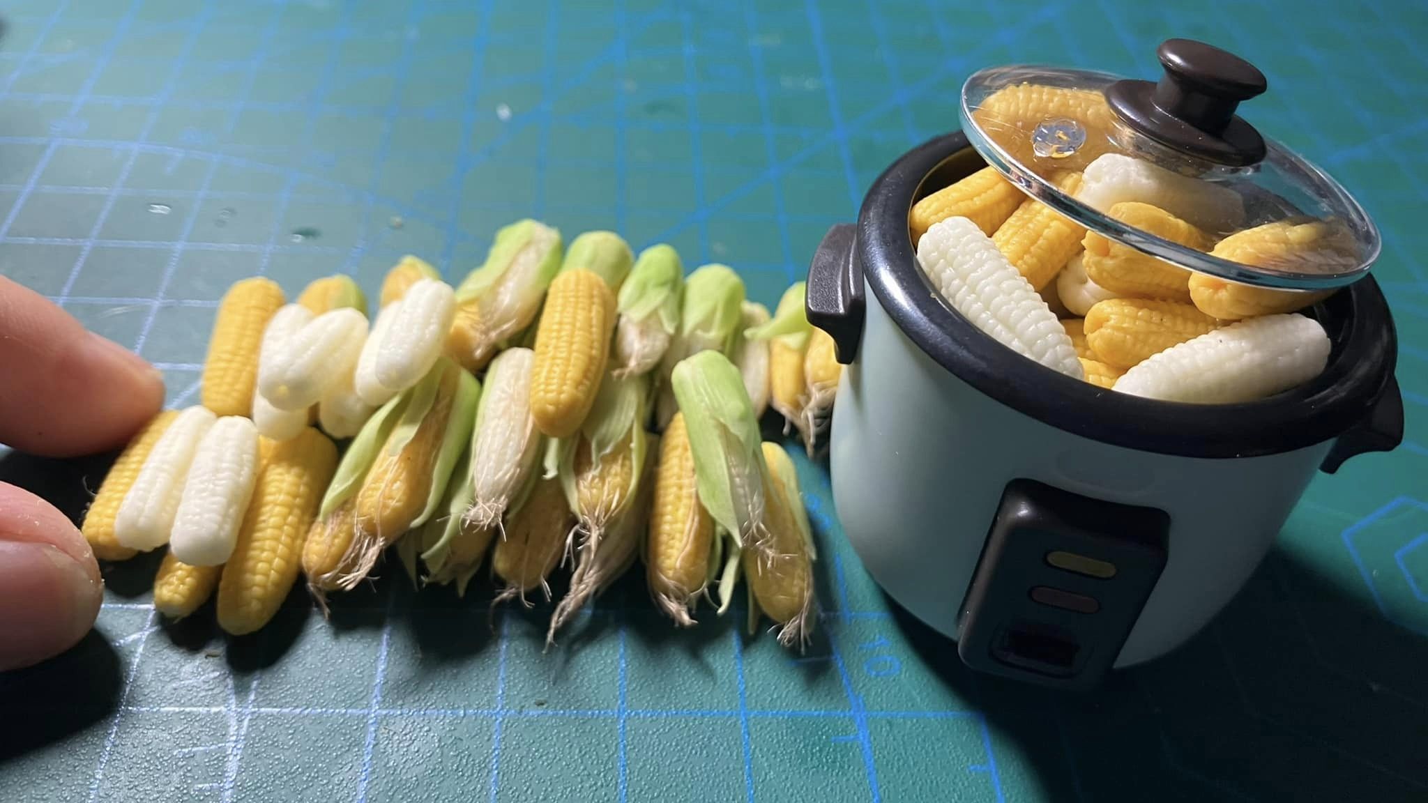 1/12 Corn Clay Miniature Fruit (3 pcs - NOT INCLUDE ELECTRIC COOKER)