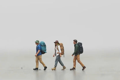Hiker figure 1:18 to 1/64 HO scale handpaint high detail