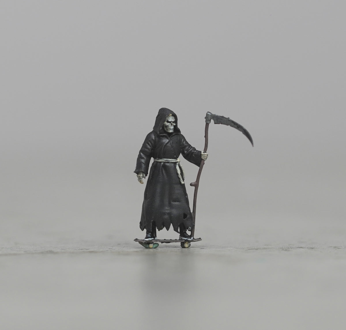 Grim Reaper stakeboard figure  HO 1/64 1/43 1/24 1/18 Scale handpaint high detail