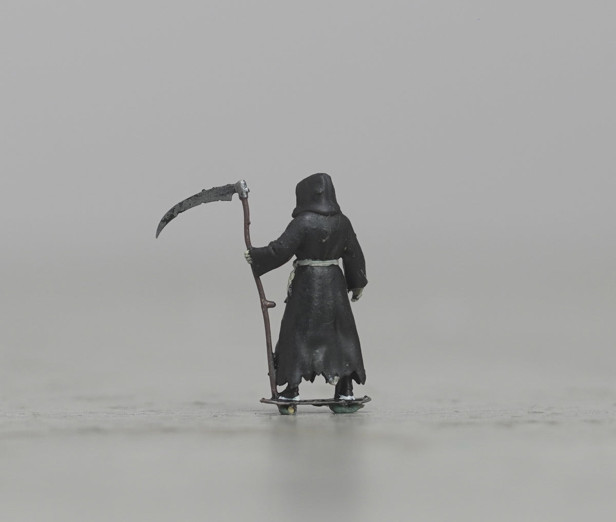 Grim Reaper stakeboard figure  HO 1/64 1/43 1/24 1/18 Scale handpaint high detail