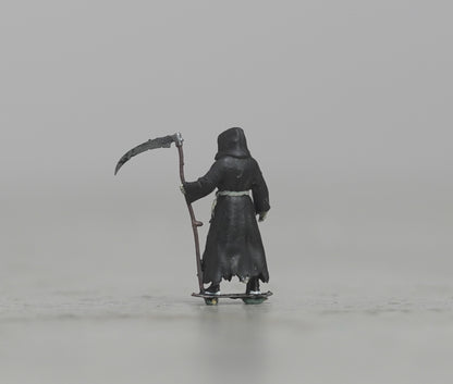 Grim Reaper stakeboard figure  HO 1/64 1/43 1/24 1/18 Scale handpaint high detail