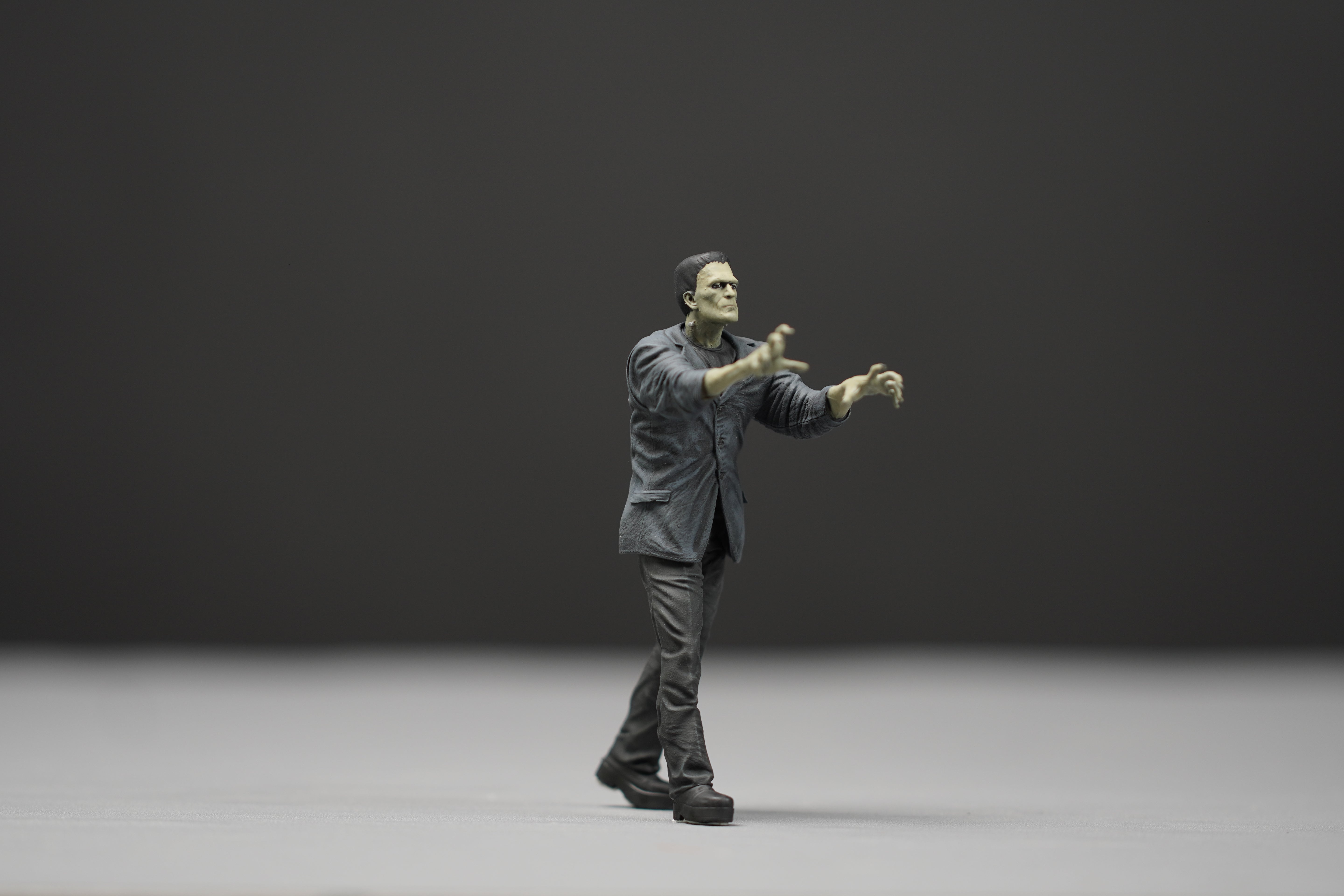 Franken monster  figurine handpaint high detail 1:18 to HO scale