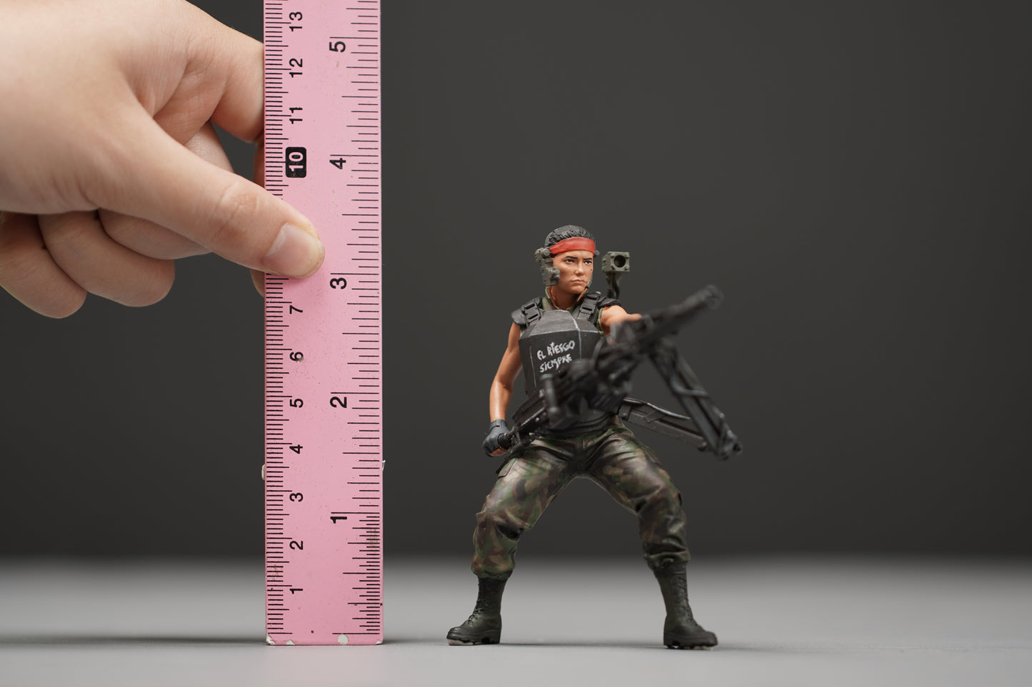 Space Monster -Rip Ley Hick Vas figure  1:18 to HO scale handpaint high detail