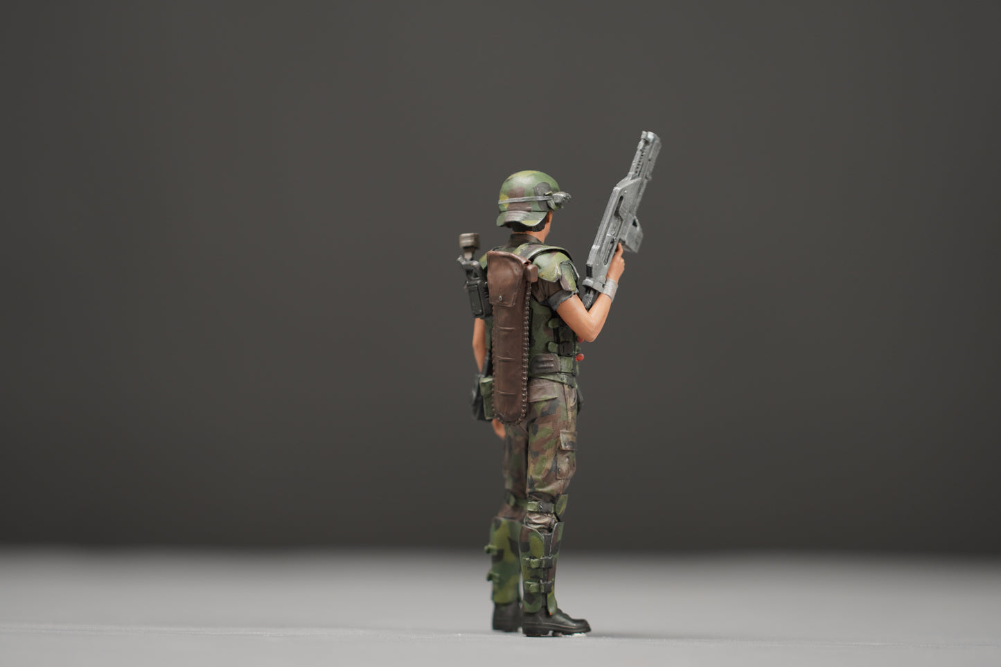 Space Monster -Rip Ley Hick Vas figure  1:18 to HO scale handpaint high detail