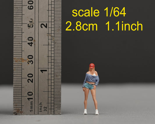 Girl in  crop top figurine handpaint high detail 1:18 to HO scale