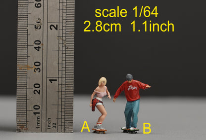 Couple and Skateboarding  figurine handpaint high detail 1:18 to HO scale