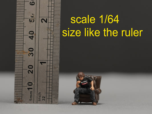 Man car repair  figurine handpaint high detail 1:18 to HO scale