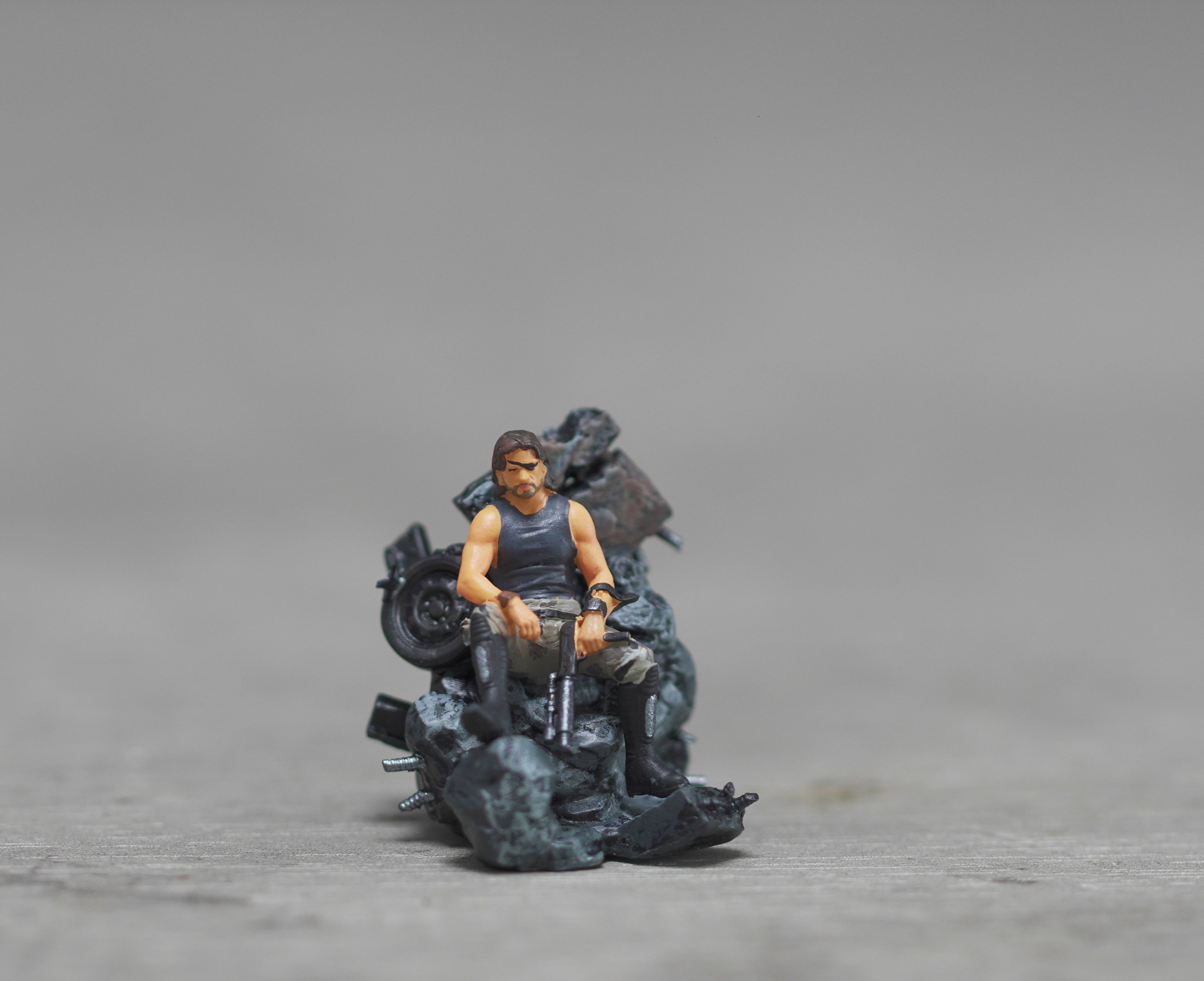 Man figure handpaint high detail 1:18 to HO scale