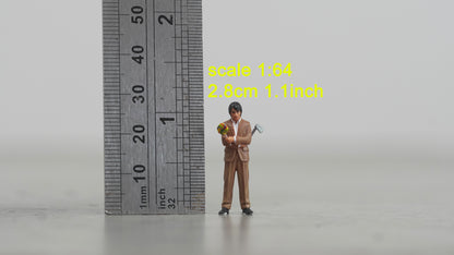 Man figurine handpaint high detail 1:18 to HO scale