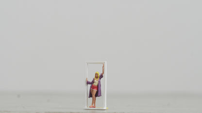 Girl leaning against the door figure handpaint high detail 1:18 to HO scale A213