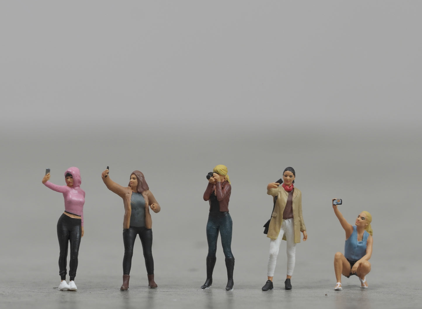 Take selfies figure HO 1/64 1/18 1/43 Scale handpaint high detail