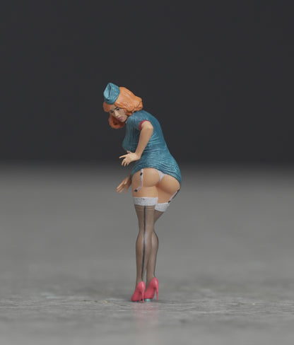 Pin up Girl figure  HO 1/64 1/43 1/24 1/18 Scale handpaint high detail G84