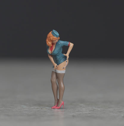 Pin up Girl figure  HO 1/64 1/43 1/24 1/18 Scale handpaint high detail G84