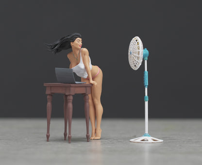 Sexy Pin Up Girl figure  HO 1/64 1/43 1/24 1/18 Scale handpaint high detail
