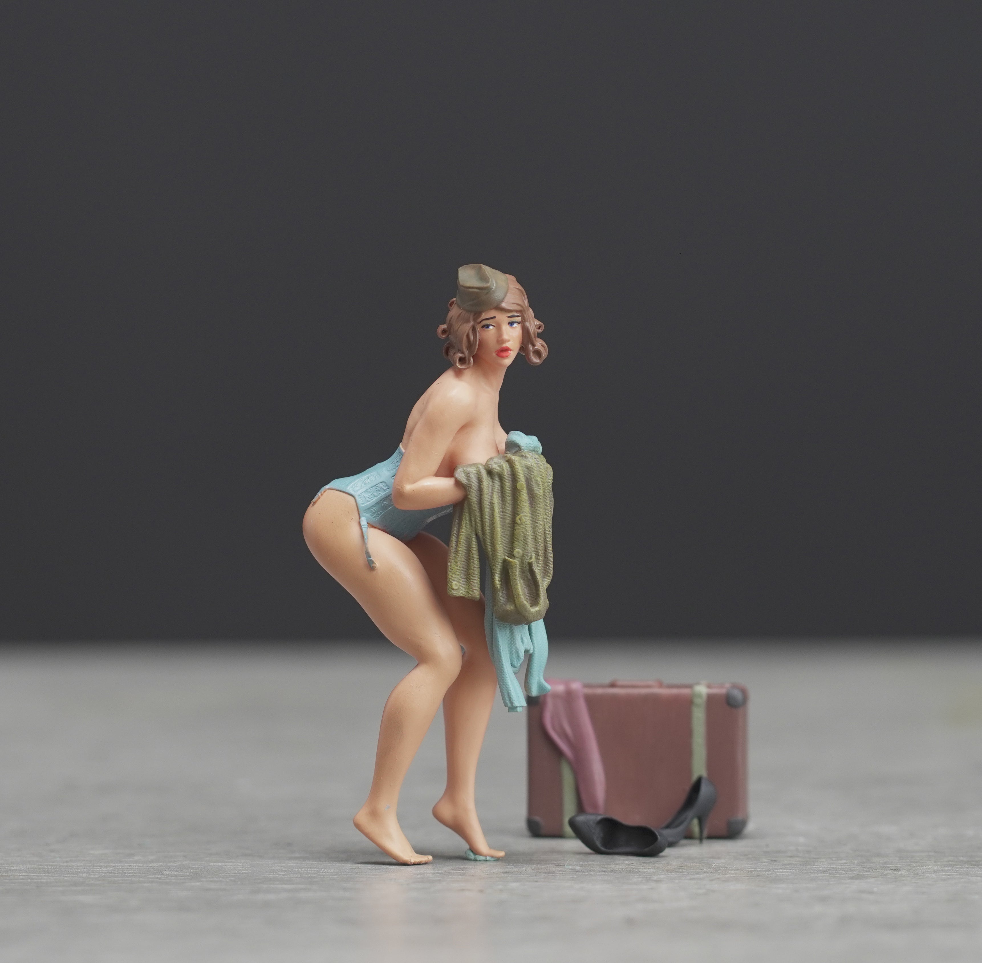 Sexy Pin Up Girl figure HO 1/64 1/43 1/24 1/18 Scale handpaint high detail O60