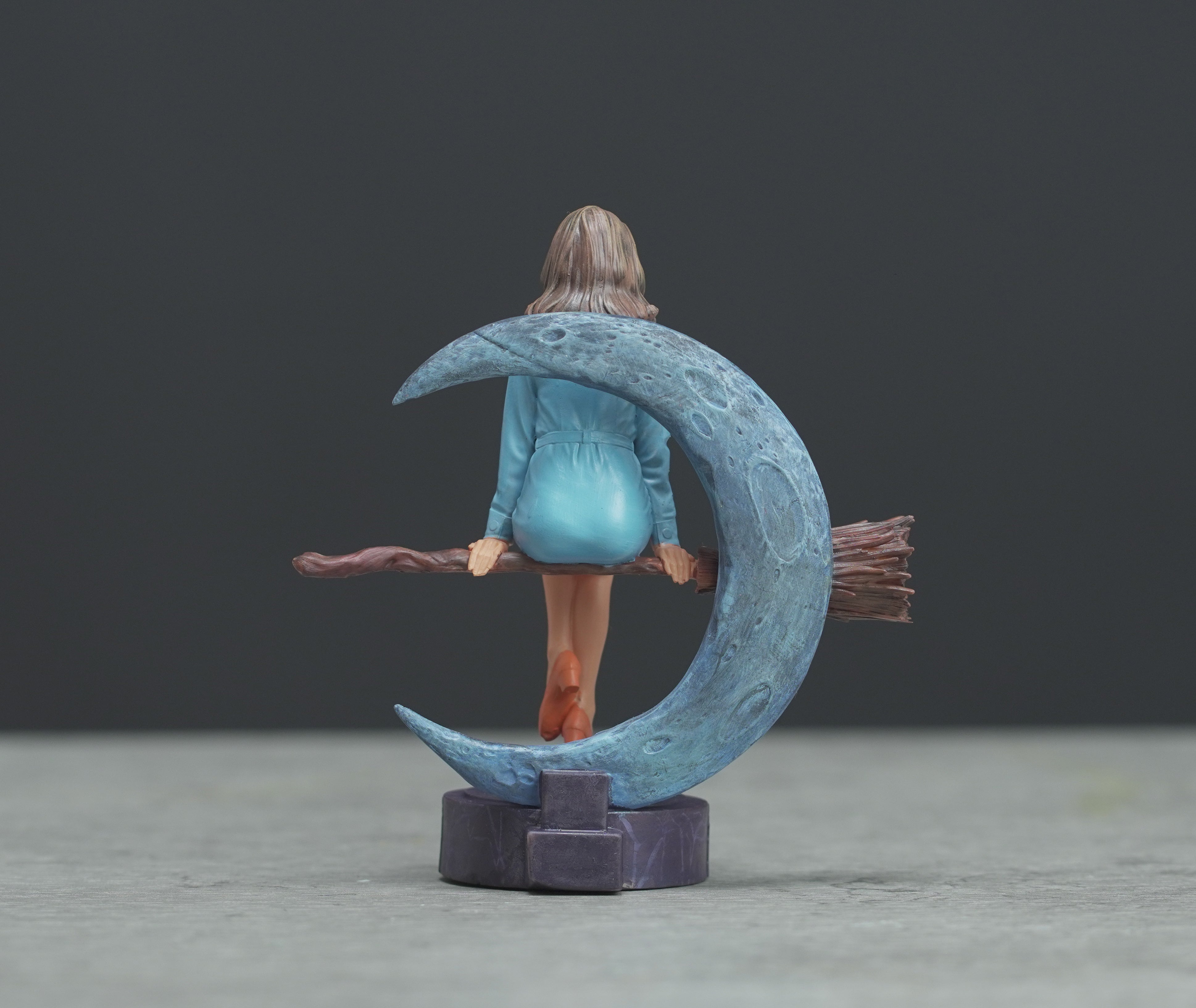 Witch figure HO 1/64 1/43 1/24 1/18 Scale handpaint high detail O61