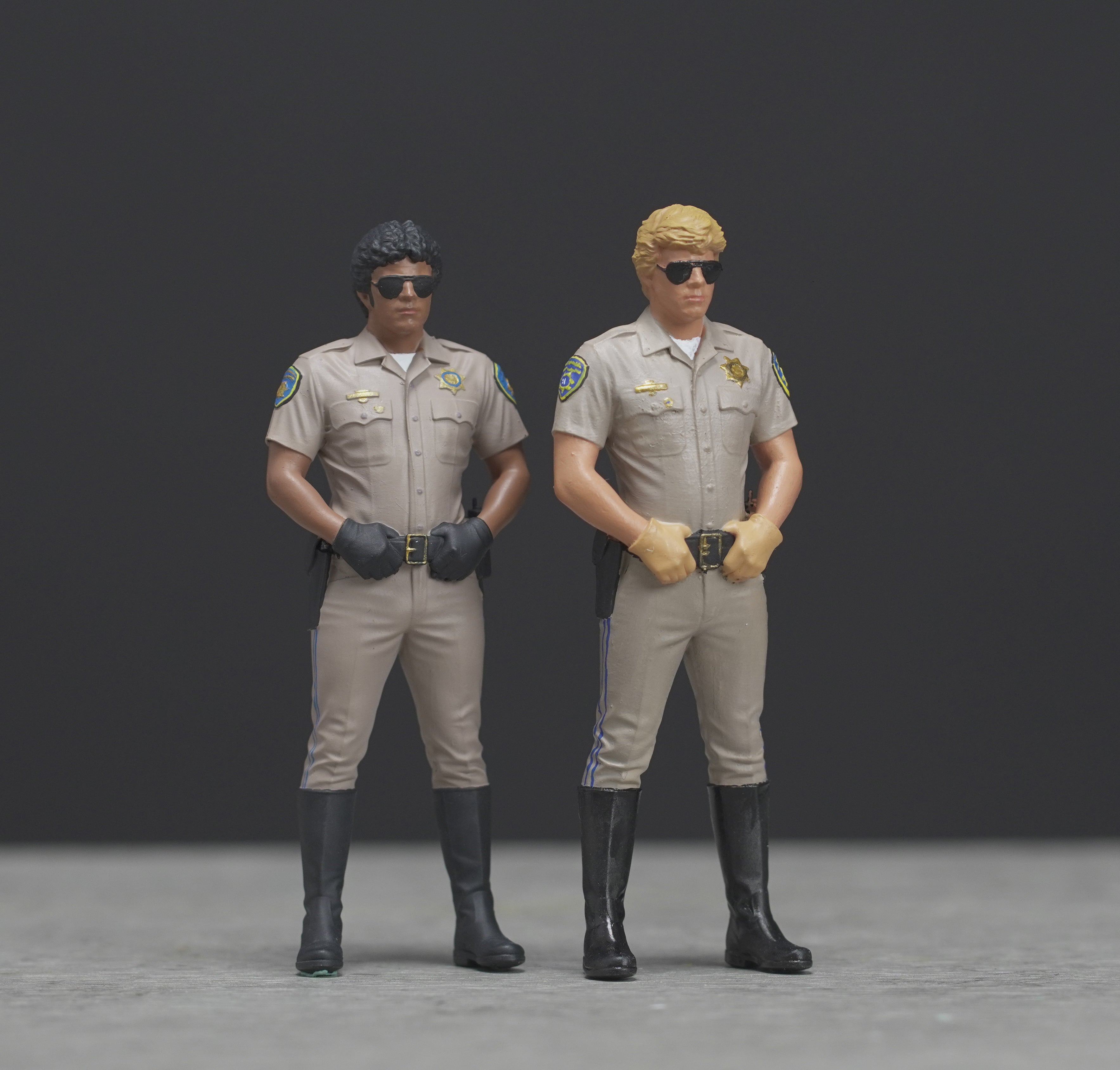 CHIP highway patrol high detail painted scale 1/18 A291