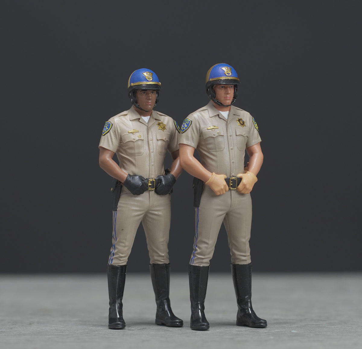 CHIP highway patrol high detail painted scale 1/18 A290