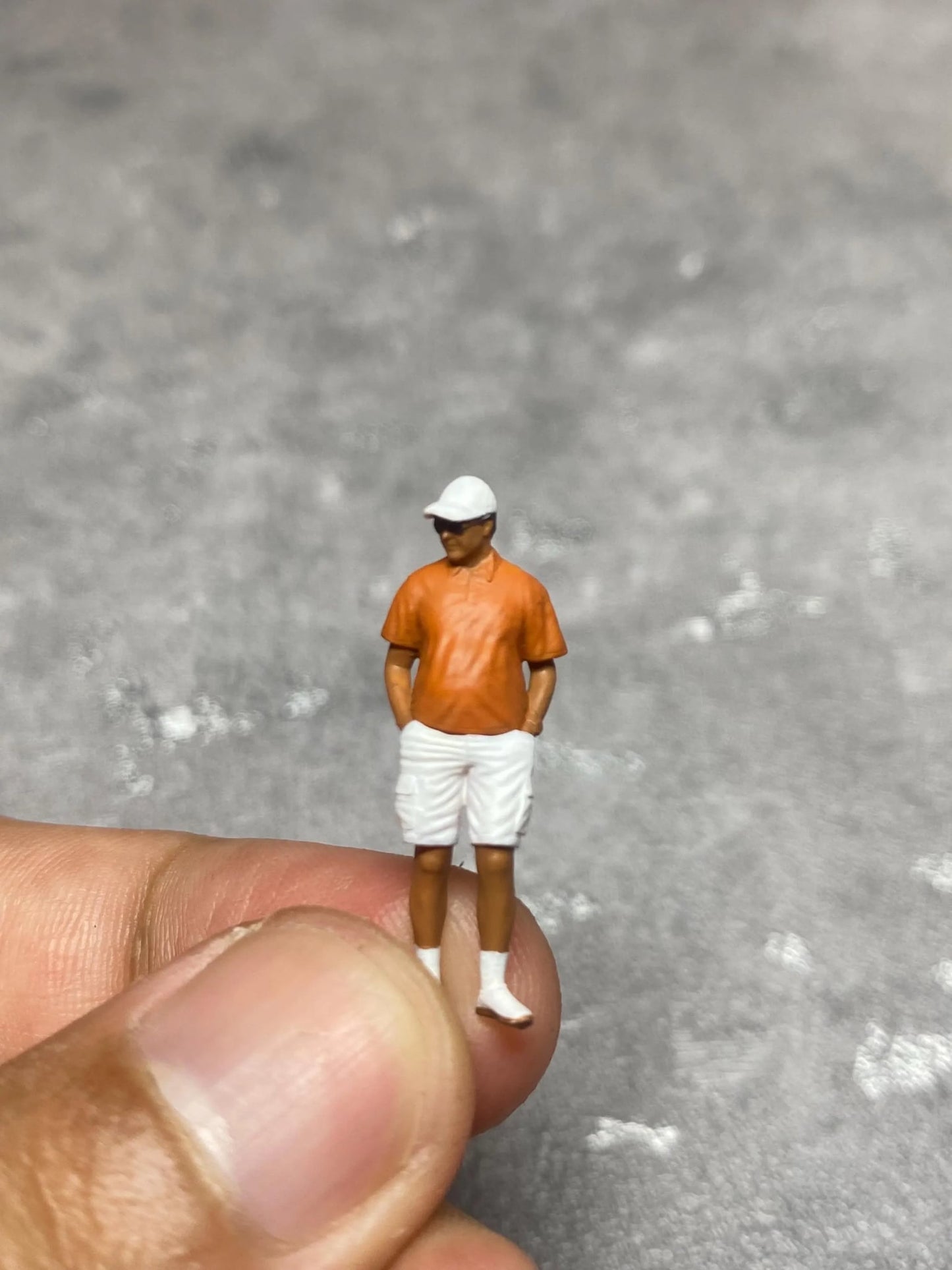 Car show Spectator figure miniature 1:18 to HO scale handpaint high detail