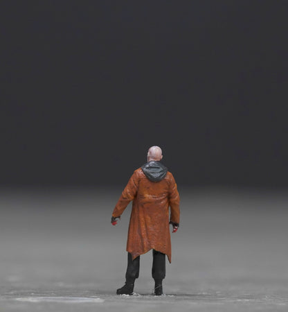 The ghostly man figure HO 1/64 1/43 1/24 1/18 Scale handpaint high detail