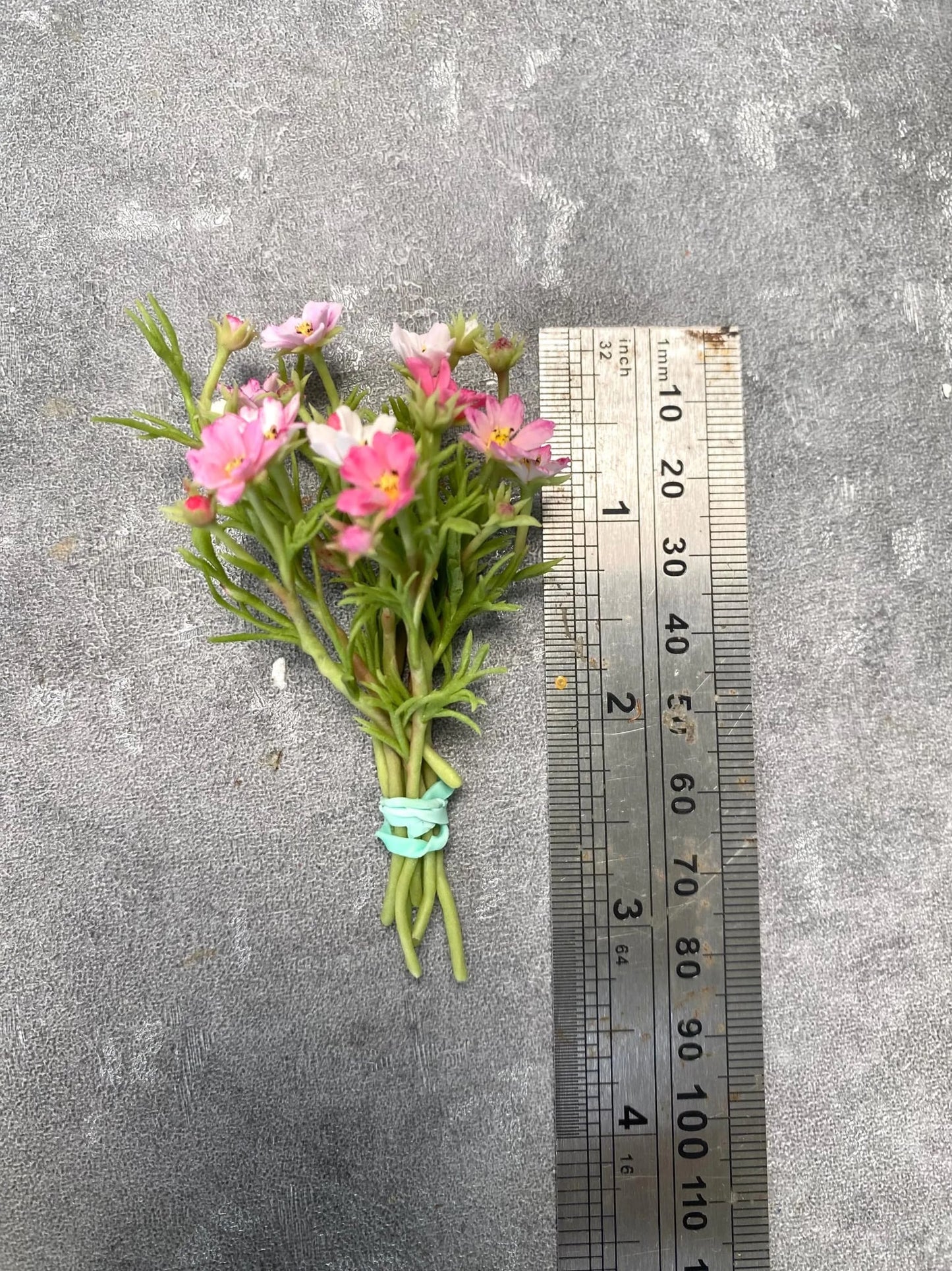 Cosmea flower clay for miniature (a bunch like picture)