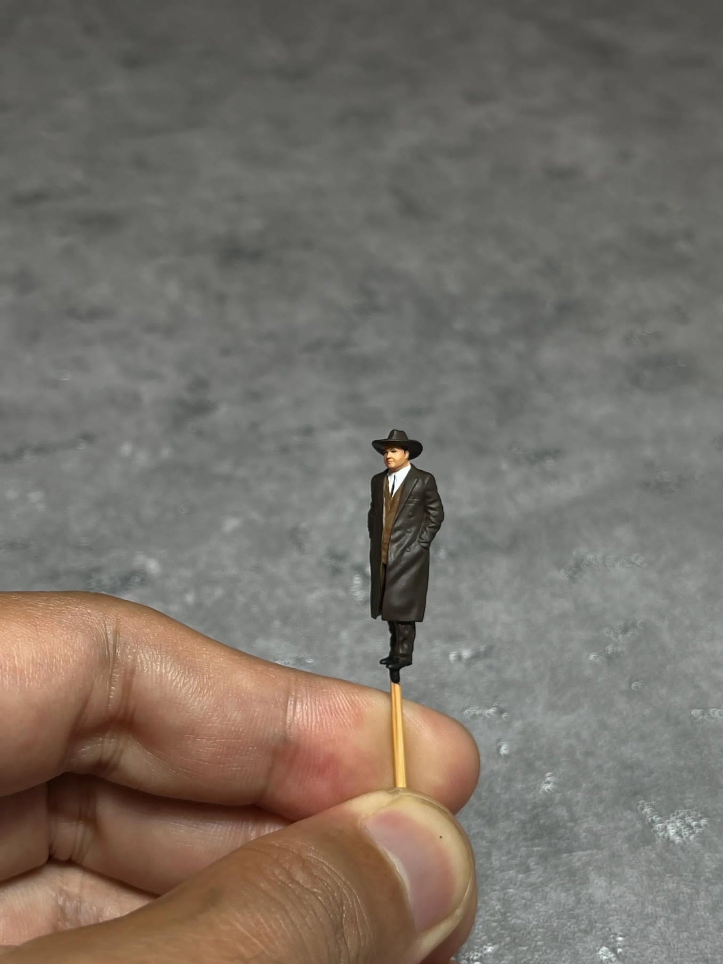 Capone figurine handpaint high detail 1:18 to HO scale