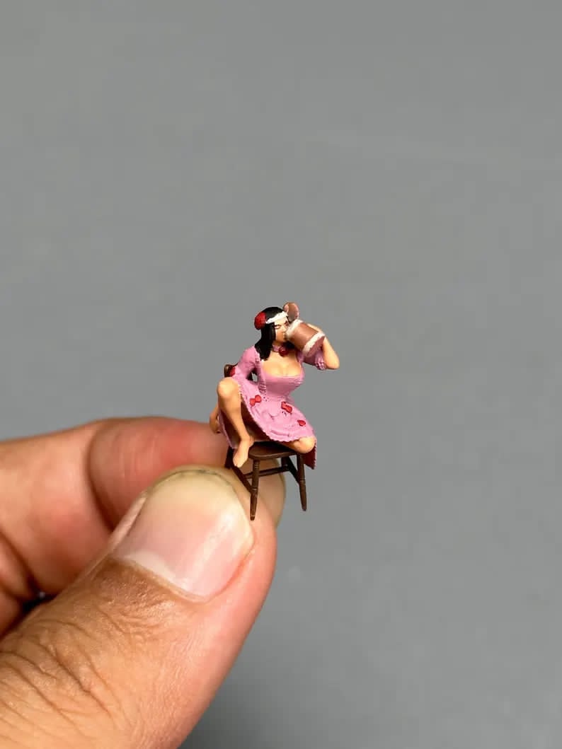 Drinking girl with chair  figurine handpaint high detail 1:18 to HO scale
