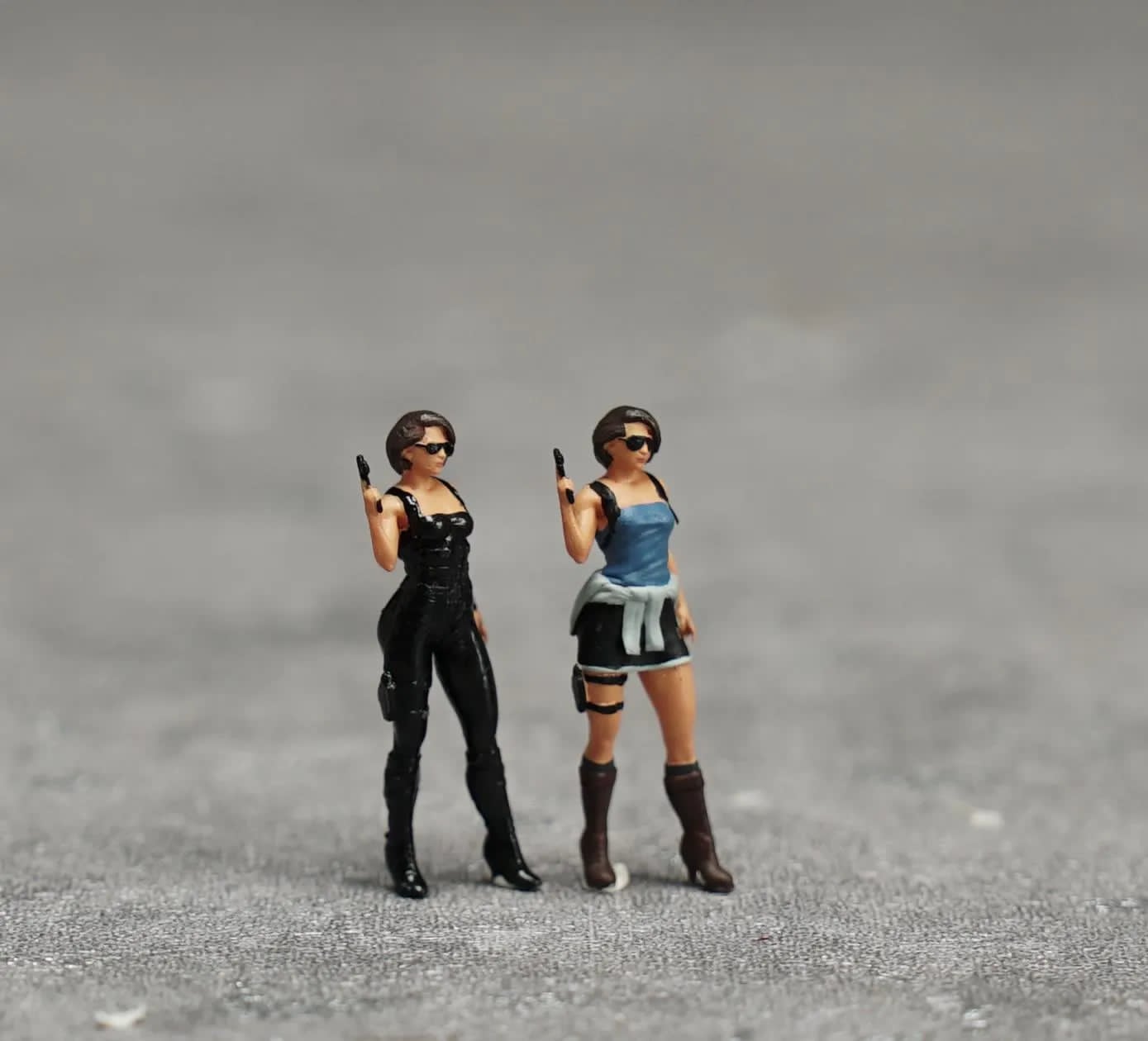 Jill RE  figurine handpaint high detail 1:18 to HO scale