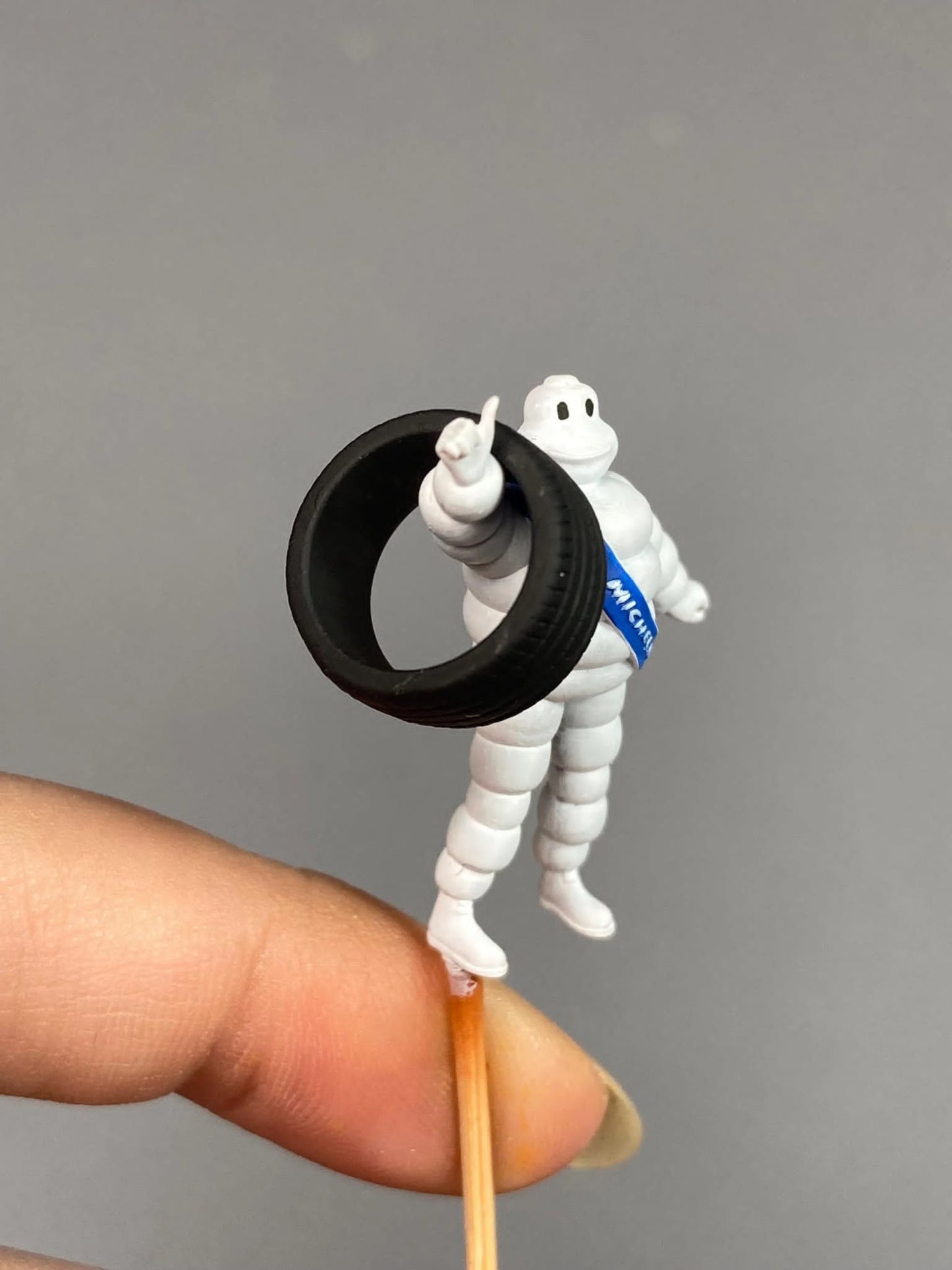Tyre man Michel figurine handpaint high detail 1:18 to HO scale