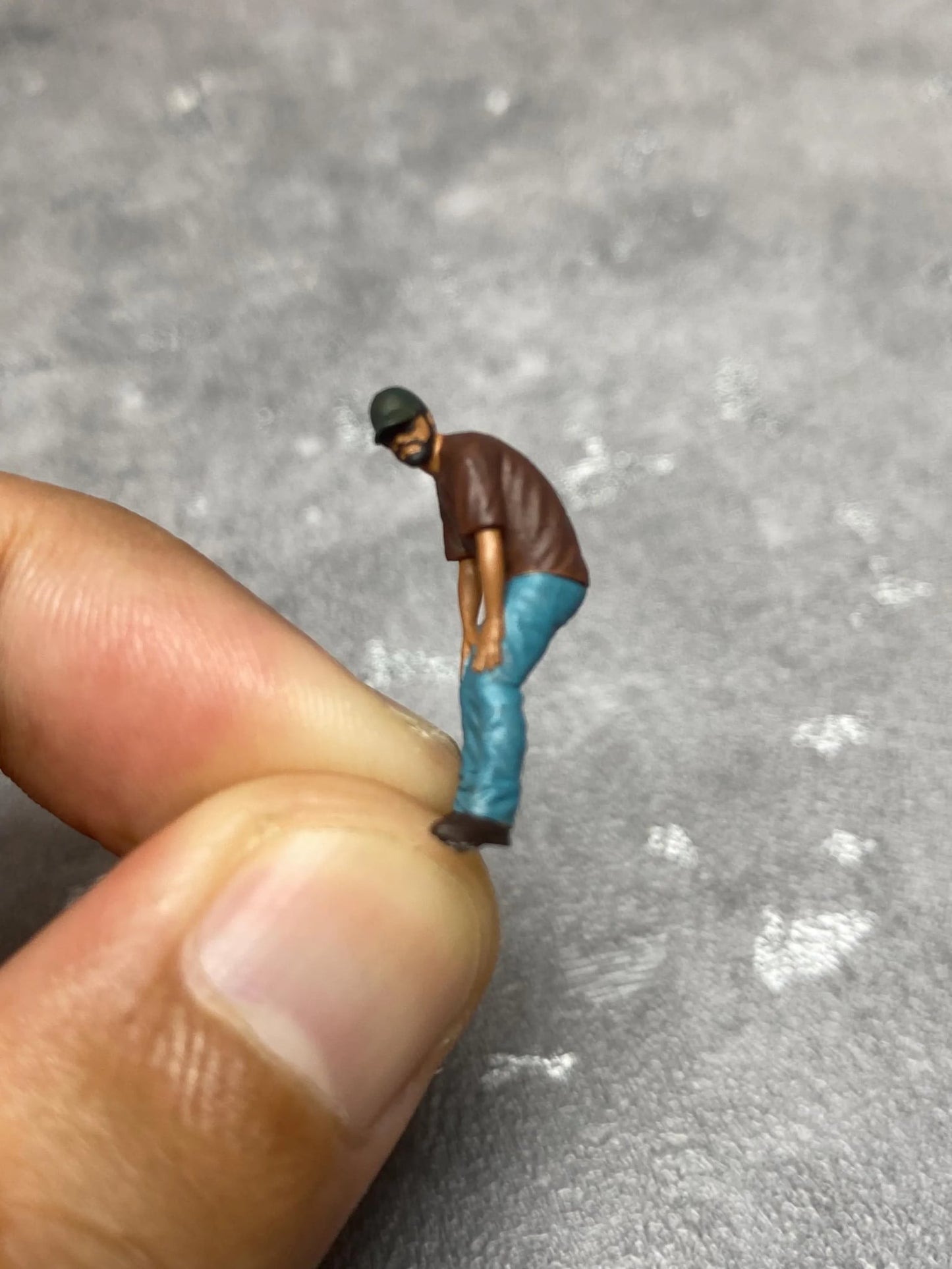 Car show Spectator figure miniature 1:18 to HO scale handpaint high detail