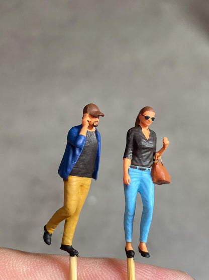 Man and girl figure HO 1/64 1/43 1/24 1/18 Scale handpaint high detail