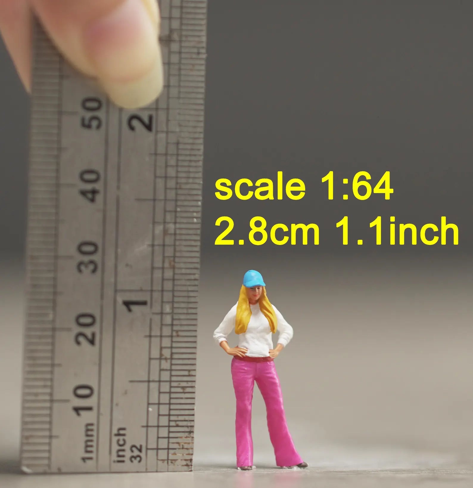 Girl figure HO 1/64 1/43 1/24 1/18 Scale handpaint high detail