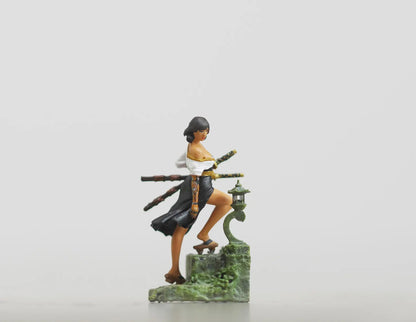 Girl figure HO 1/64 1/43 1/24 1/18 Scale handpaint high detail