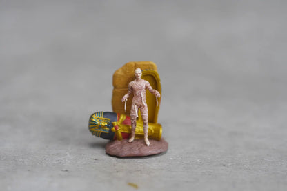 Egyptian mummy figure HO 1/64 1/43 1/24 1/18 Scale handpaint high detail O43