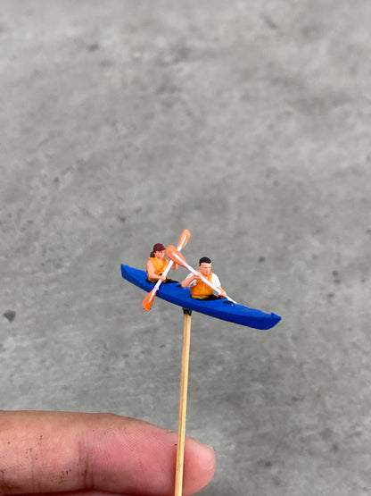 Double kayak figurine handpaint high detail 1:18 to HO scale