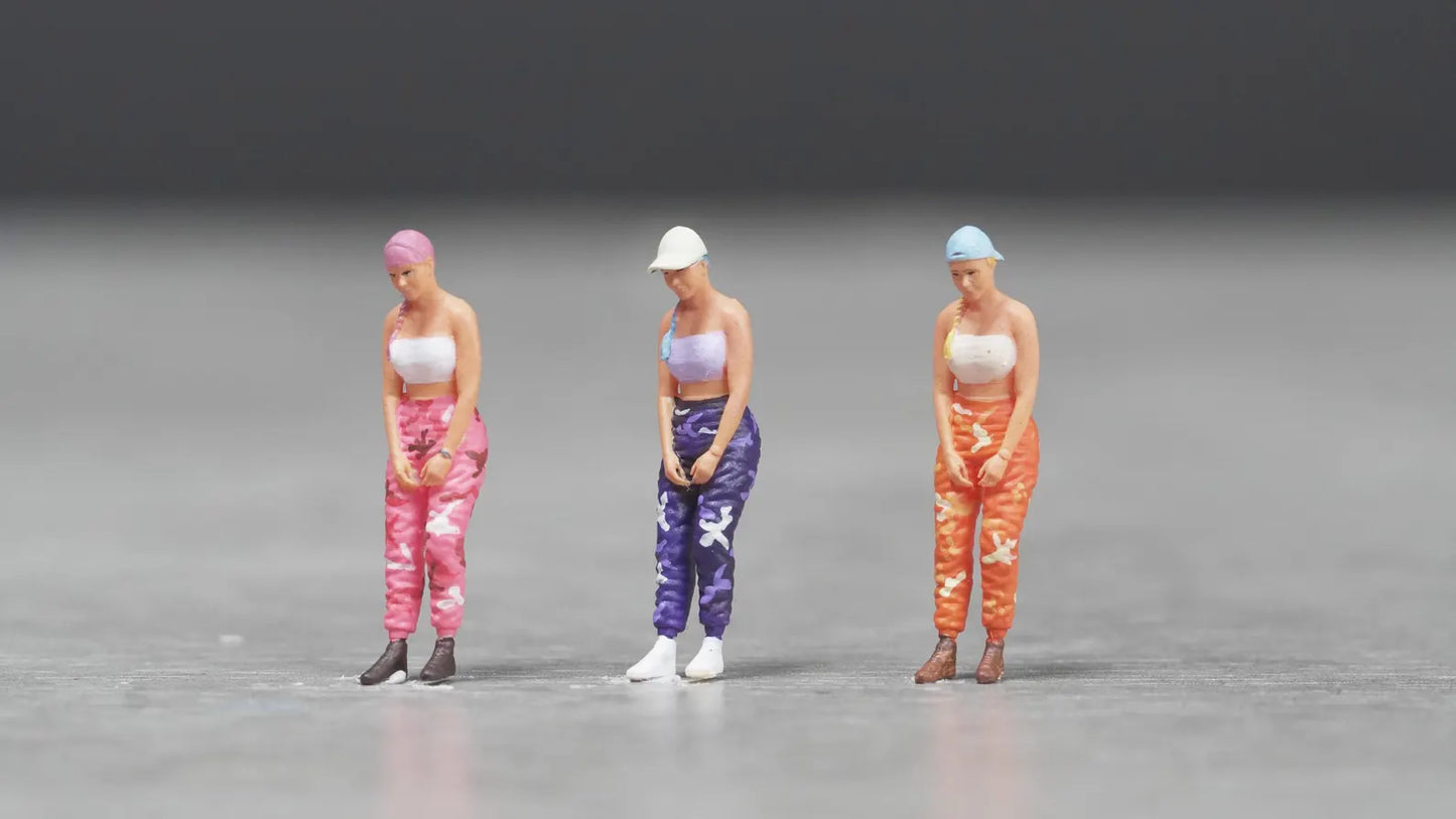 Girl figure 1:18 to 1/64 HO scale handpaint high detail